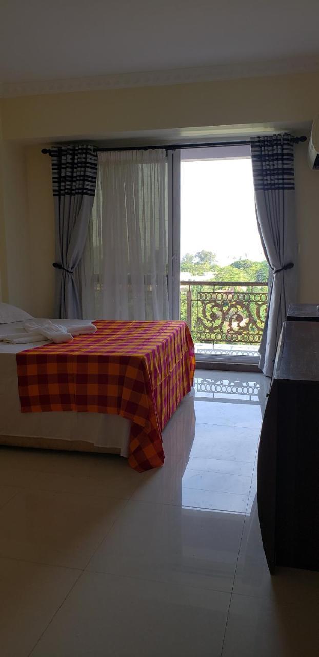 Pearl At Oyster Bay Bed & Breakfast ดาร์เอสซาลาม ภายนอก รูปภาพ