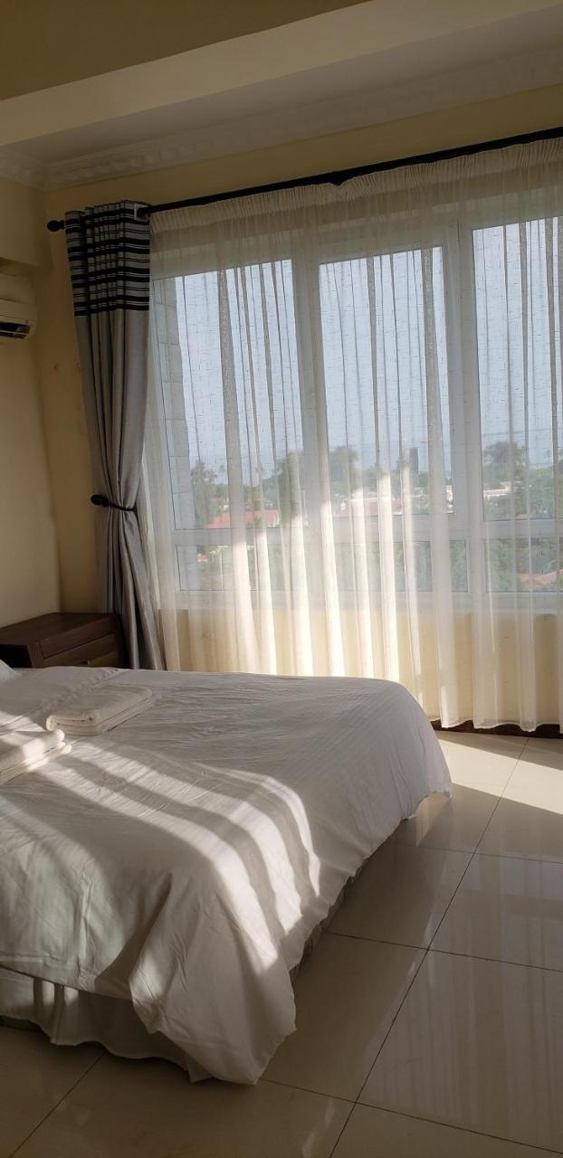 Pearl At Oyster Bay Bed & Breakfast ดาร์เอสซาลาม ภายนอก รูปภาพ
