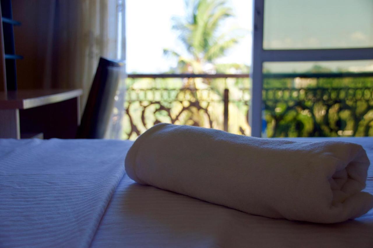 Pearl At Oyster Bay Bed & Breakfast ดาร์เอสซาลาม ภายนอก รูปภาพ